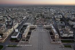 Image du Maroc Professionnelle de  Axe de la percée de la future avenue de la Mosquée, on voit une grande partie de la médina extra-muros ainsi qu’une grande surface de l’ancienne foire de Casablanca, qui ont disparu, Lundi 12 Janvier 2009. (Photo / Abdeljalil Bounhar)

